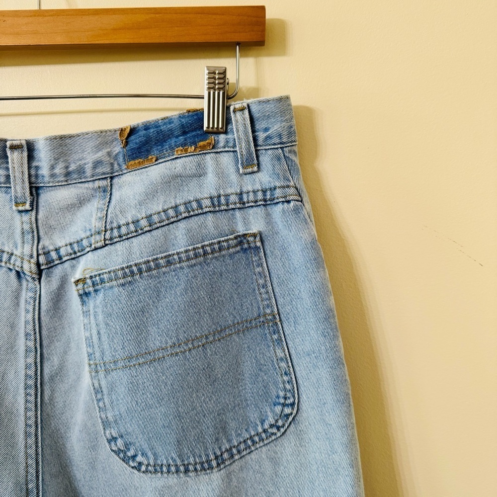 vintage lightwash RIDERS denim shorts - Picture 5 of 8